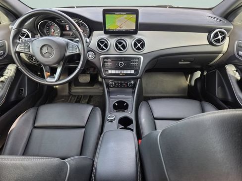Used 2020 Mercedes-Benz GLA 250 image 16