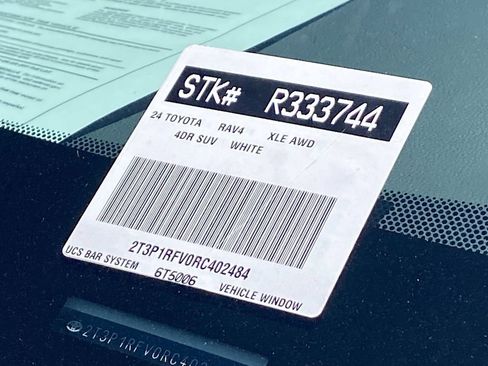 Certified 2024 Toyota RAV4 XLE AWD/4WD image 39