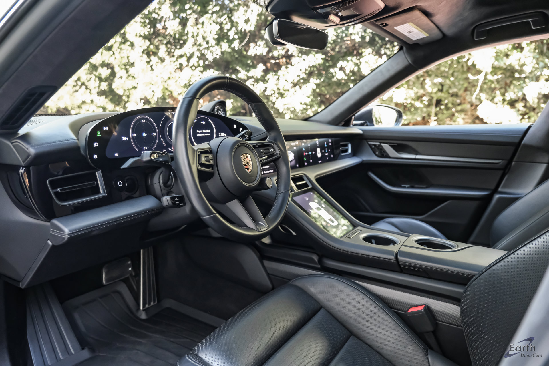 Used 2021 Porsche Taycan Turbo S AWD/4WD image 31