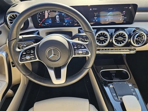 Used 2022 Mercedes-Benz A 220 image 18