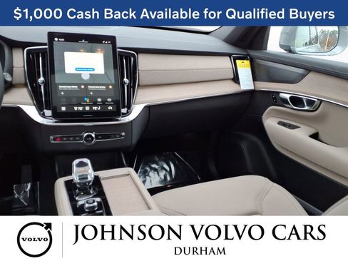 New 2026 Volvo XC90 B6 Plus w/ Protection Package Premier AWD/4WD image 9