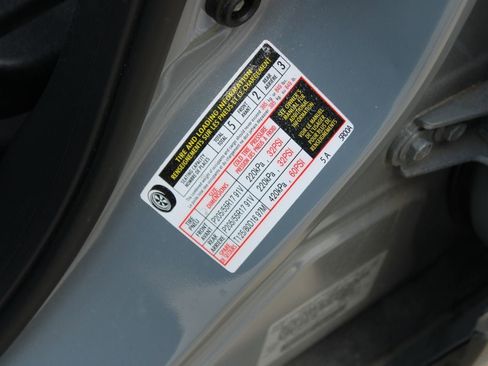 Used 2023 Nissan Kicks SV image 28