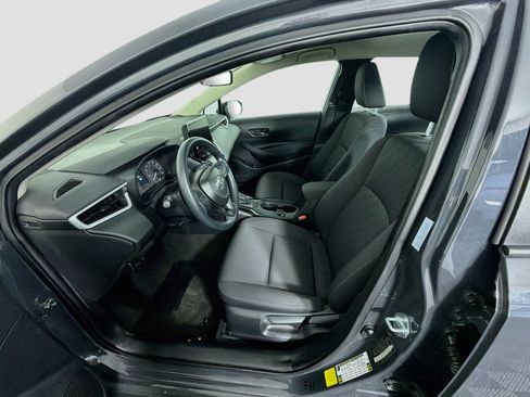 Used 2025 Toyota Corolla LE FWD image 13