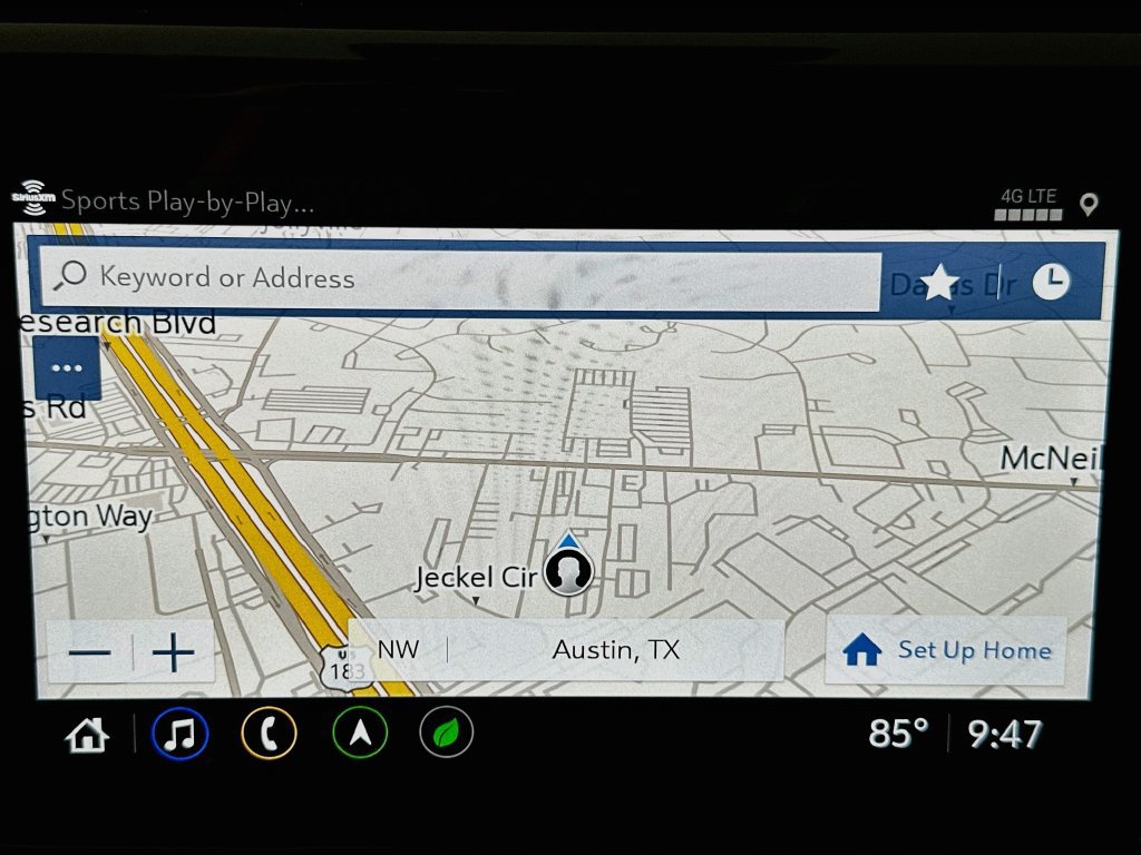 Used 2023 Chevrolet Bolt EUV Premier w/ Sun & Sound Package FWD image 13