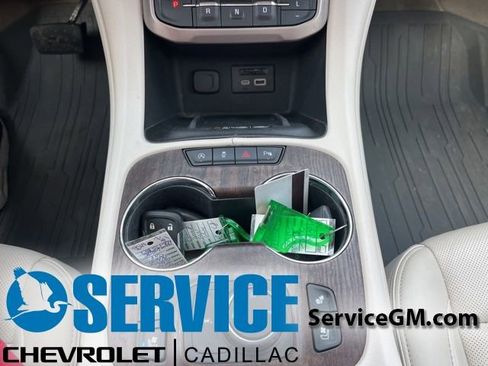 Used 2022 GMC Acadia Denali w/ Denali Ultimate Package image 33