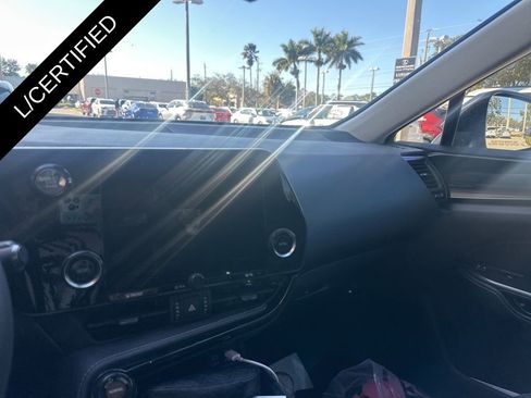 Used 2022 Lexus NX 250 FWD w/ Towing Package (2000 Lbs) image 17