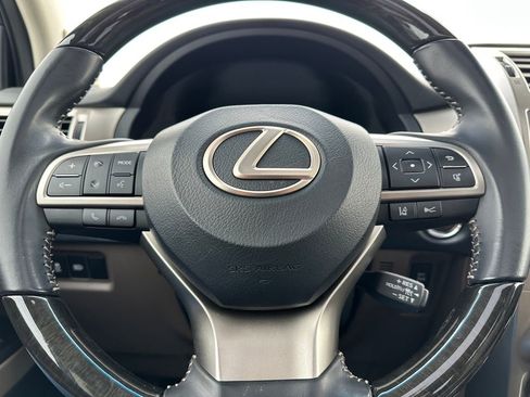 Used 2020 Lexus GX 460 Premium w/ Premium Package image 20