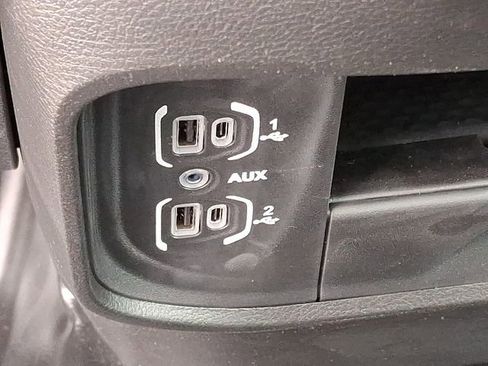 Used 2024 RAM 2500 Tradesman w/ Chrome Appearance Group image 18