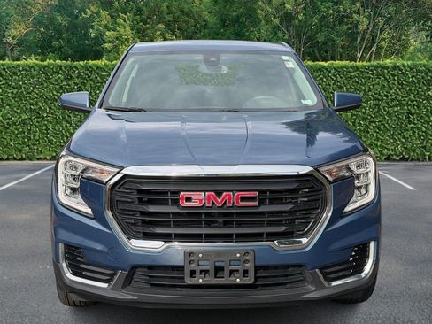 Used 2024 GMC Terrain SLE FWD image 8