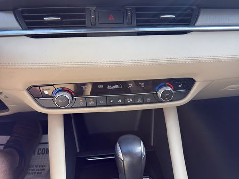 Used 2020 MAZDA MAZDA6 Touring image 17