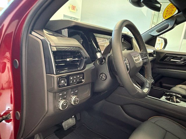 Used 2026 GMC Yukon XL AT4 AWD/4WD image 27