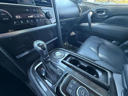 Used 2023 INFINITI QX80 Luxe w/ All-Season Package RWD image 22
