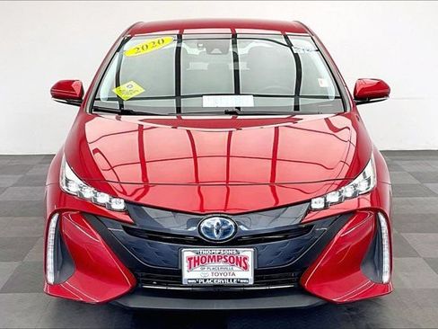 Used 2020 Toyota Prius Prime LE FWD image 2