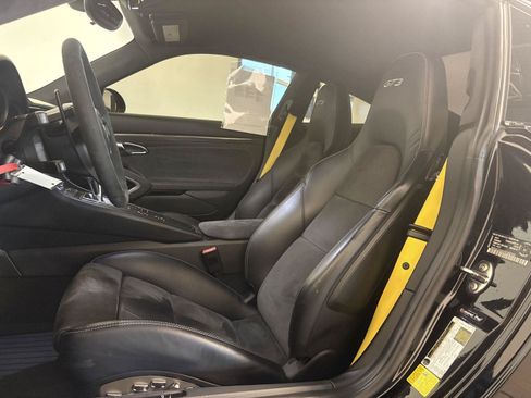 Used 2015 Porsche 911 GT3 RWD image 15