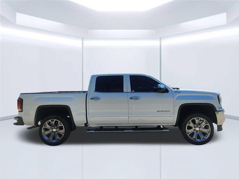 Used 2018 GMC Sierra 1500 SLT w/ SLT Premium Package AWD/4WD image 4