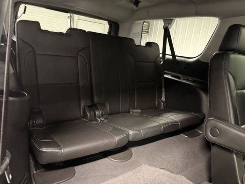 Used 2019 Chevrolet Suburban Premier image 37