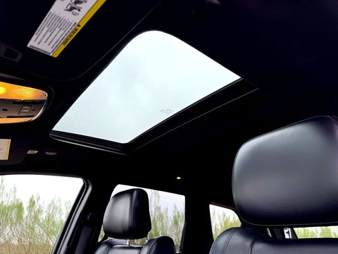 Used 2020 Jeep Grand Cherokee Altitude image 14