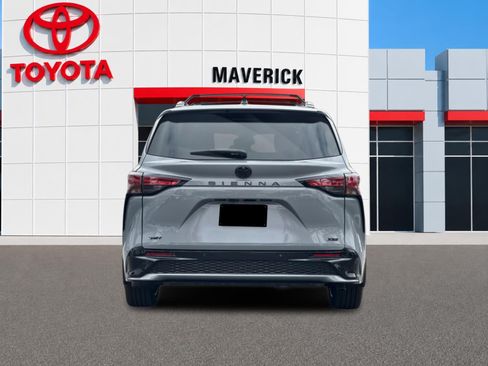 New 2026 Toyota Sienna XSE FWD image 4