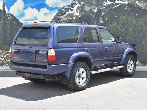 Used 2002 Toyota 4Runner SR5 AWD/4WD image 3