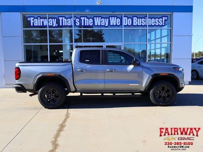 New 2025 GMC Canyon Elevation w/ Convenience Package