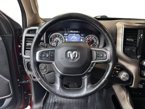 Used 2019 RAM 1500 Laramie AWD/4WD image 17
