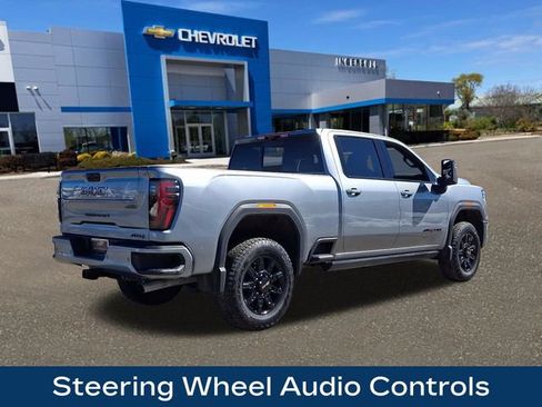 Used 2026 GMC Sierra 2500 AT4 w/ AT4 Premium Plus Package image 9