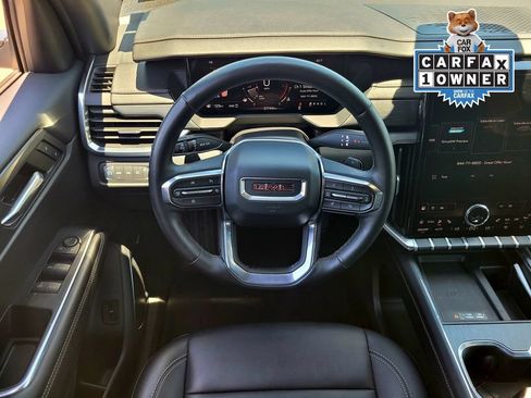 Used 2024 GMC Acadia Elevation AWD/4WD image 11