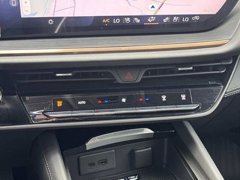 New 2026 Buick Envision Avenir AWD/4WD image 33