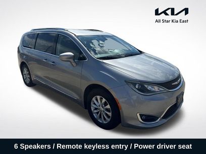 Used 2019 Chrysler Pacifica Touring-L