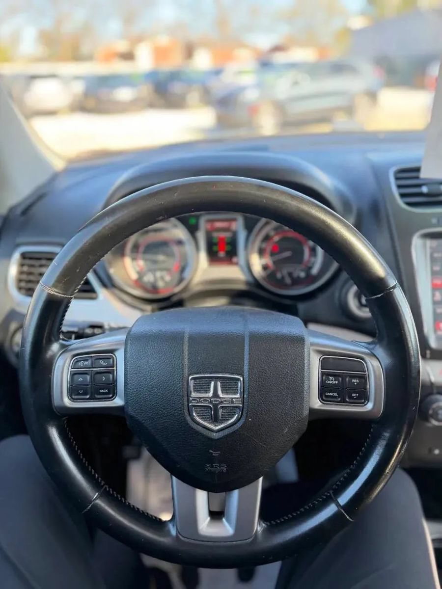 Used 2020 Dodge Journey Crossroad FWD image 20