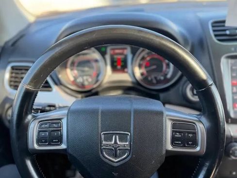 Used 2020 Dodge Journey Crossroad FWD image 20