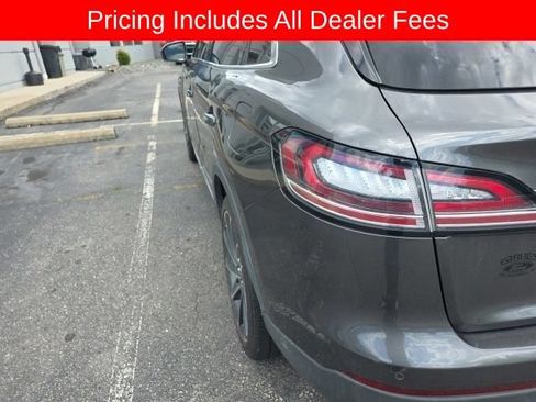 Used 2020 Lincoln Nautilus Reserve w/ Equipment Group 201A FWD image 13