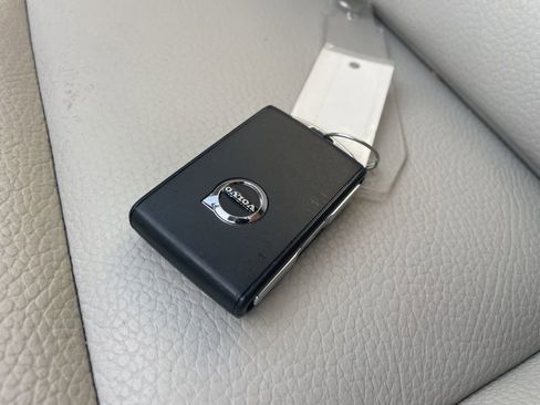 Certified 2023 Volvo XC90 B6 Plus w/ Protection Package Premier image 43