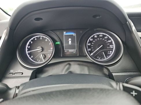 Used 2023 Toyota Camry SE w/ Convenience Package image 13