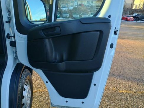 Used 2023 RAM ProMaster 2500 image 13