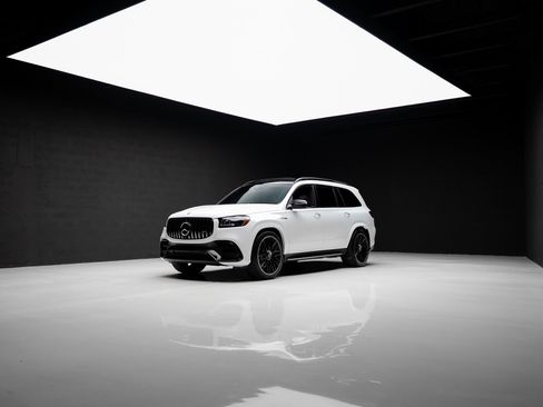 Used 2025 Mercedes-Benz GLS 63 AMG 4MATIC image 94