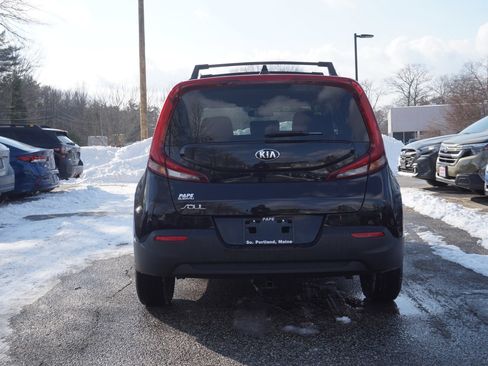 Used 2020 Kia Soul LX image 6