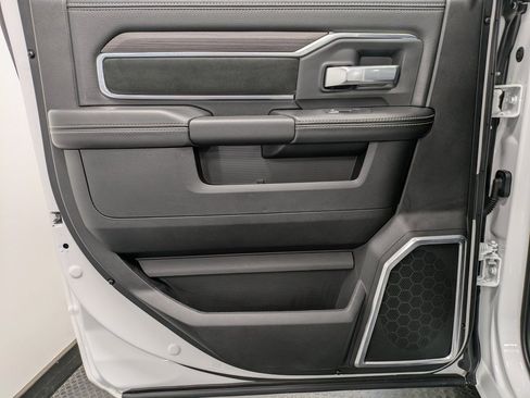 Used 2025 RAM 2500 Laramie w/ Night Edition image 22