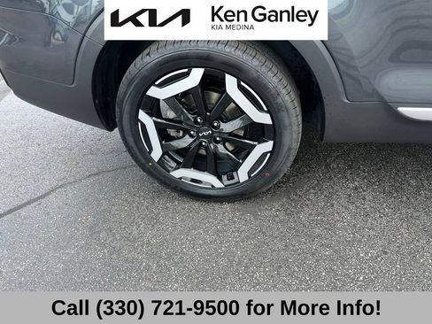 Certified 2024 Kia Telluride S w/ S Sunroof Package AWD/4WD image 23