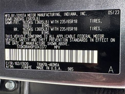 Certified 2023 Toyota Highlander XLE image 32