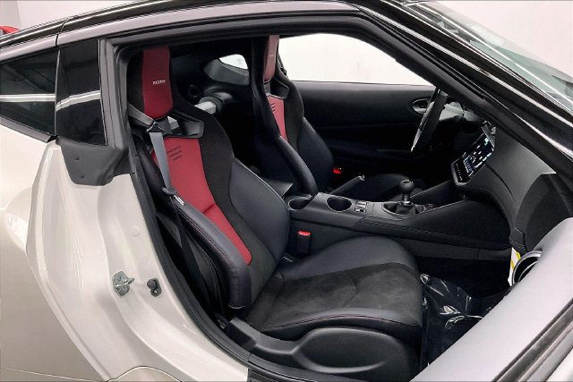 New 2027 Nissan Z NISMO w/ Essentials Package (NISMO) RWD image 39