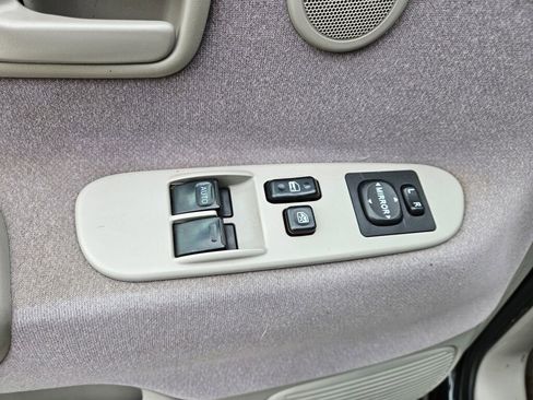 Used 2000 Toyota Tundra SR5 image 16