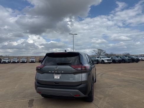 Certified 2023 Nissan Rogue S image 17