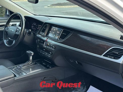 Used 2019 Genesis G80 3.8 RWD image 19