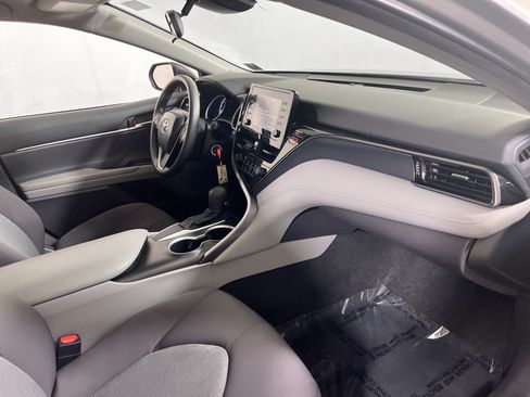 Used 2021 Toyota Camry LE FWD image 26