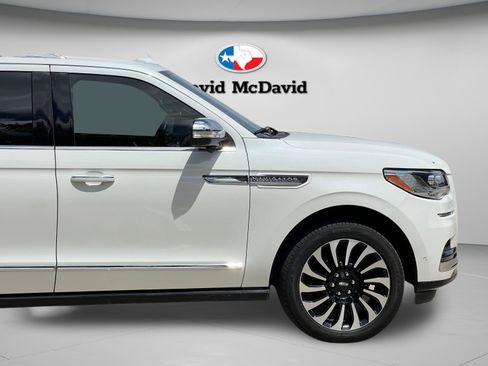 Certified 2024 Lincoln Navigator L Black Label AWD/4WD image 35
