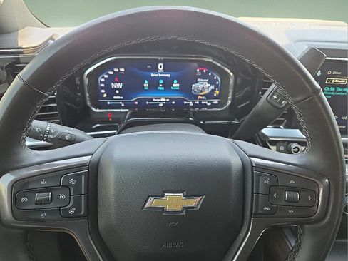 Certified 2025 Chevrolet Silverado 2500 High Country w/ Technology Package AWD/4WD image 4
