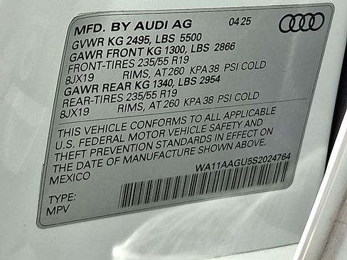 Used 2025 Audi Q5 Premium AWD/4WD image 27