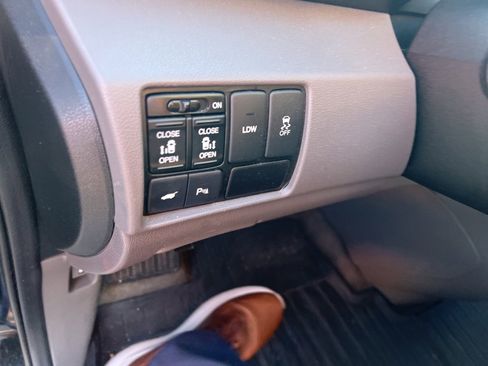 Used 2016 Honda Odyssey Touring Elite image 14