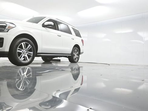 Used 2022 Ford Expedition XLT image 64